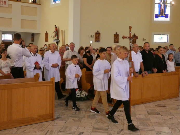 Poświęcenie pomnika św. Jana Pawła II w Szlichtyngowej