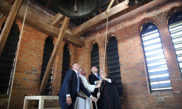 Najstarszy dzwon w Polsce zabrzmiał na nowo