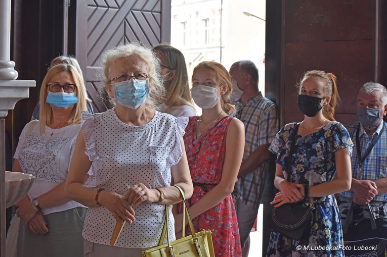 Kobiety u Matki Bożej Piekarskiej (3)