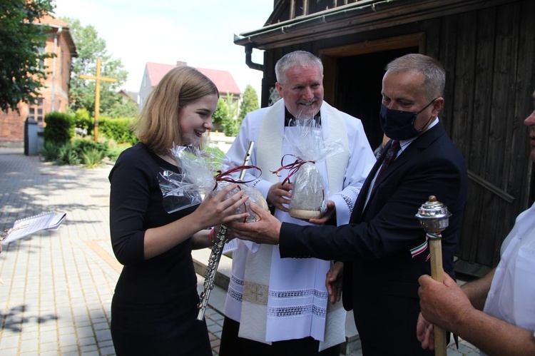 Krzyżanowice. Błogosławieństwo odnowionej dzwonnicy