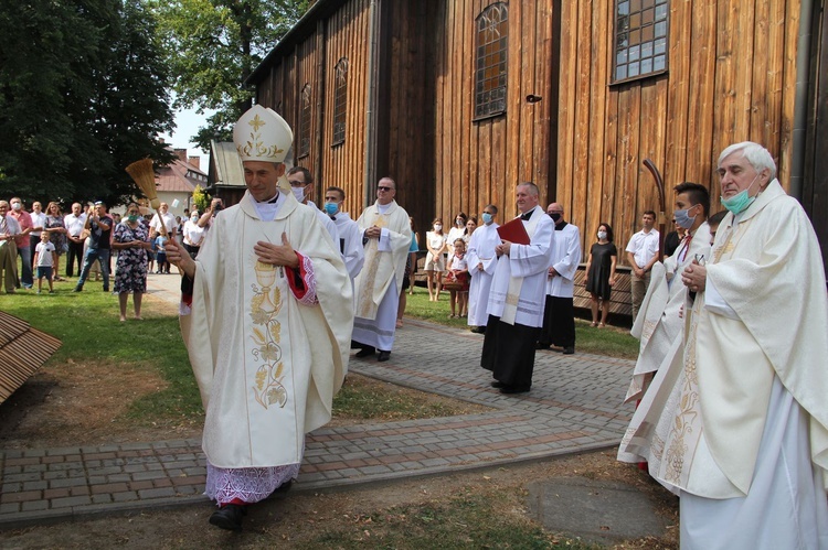 Krzyżanowice. Błogosławieństwo odnowionej dzwonnicy