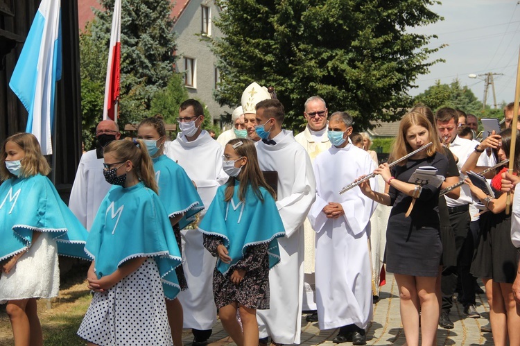 Krzyżanowice. Błogosławieństwo odnowionej dzwonnicy