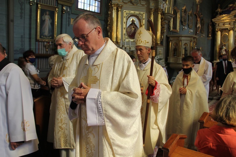 Krzyżanowice. Błogosławieństwo odnowionej dzwonnicy