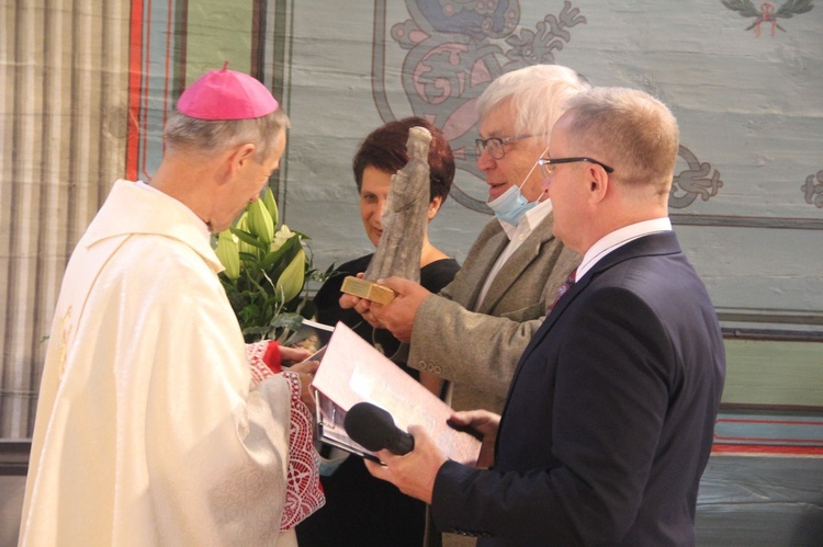 Krzyżanowice. Błogosławieństwo odnowionej dzwonnicy