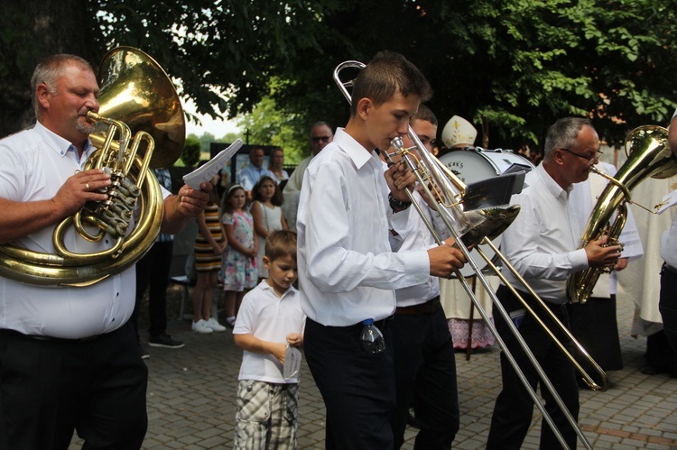 Krzyżanowice. Błogosławieństwo odnowionej dzwonnicy