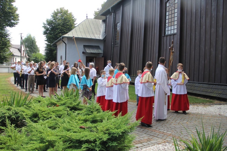 Krzyżanowice. Błogosławieństwo odnowionej dzwonnicy