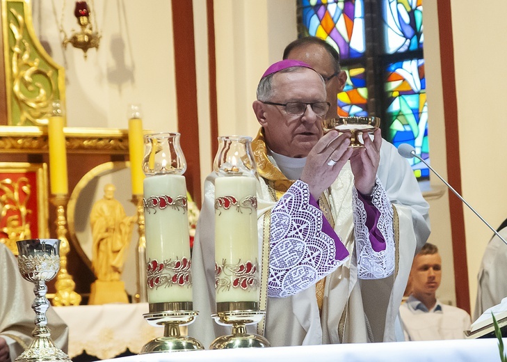 Konsekracja ołtarza w Złocieńcu, cz. 2