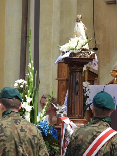 40-lecie koronacji wambierzyckiej figurki Matki Bożej