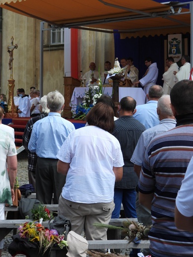 40-lecie koronacji wambierzyckiej figurki Matki Bożej