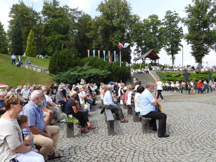 40-lecie koronacji wambierzyckiej figurki Matki Bożej