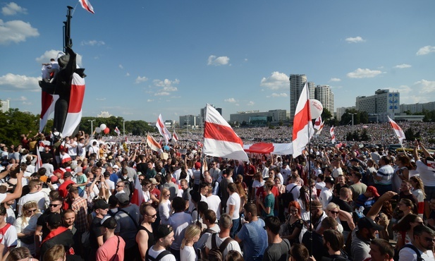 "Jestem gotowa wziąć na siebie odpowiedzialność za losy Białorusi"