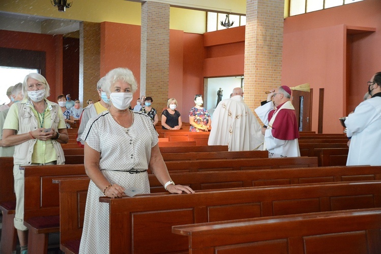 Opole. Biskup opolski błogosławi pielgrzymom