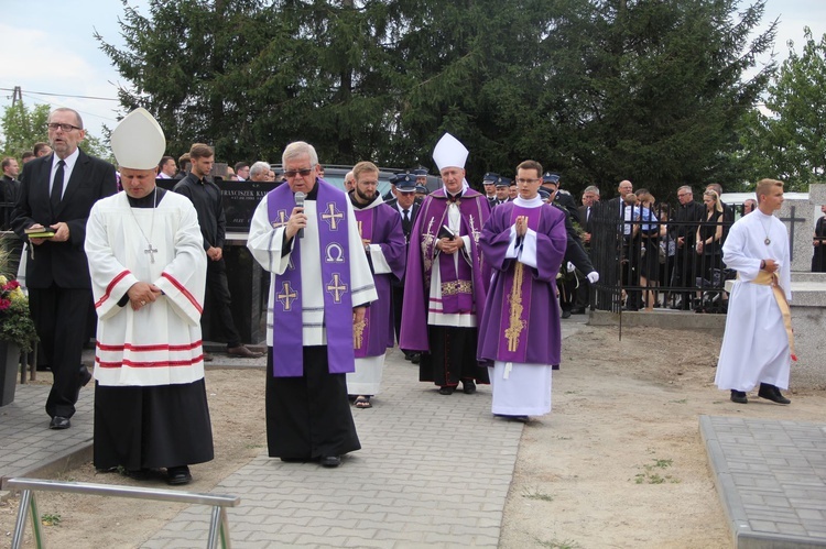 Lubzina. Uroczystości pogrzebowe śp. ks. Jaromira Buczaka