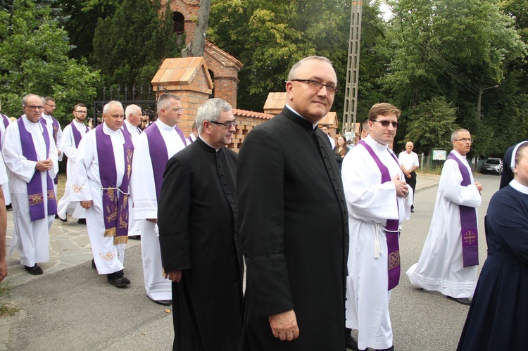 Lubzina. Uroczystości pogrzebowe śp. ks. Jaromira Buczaka