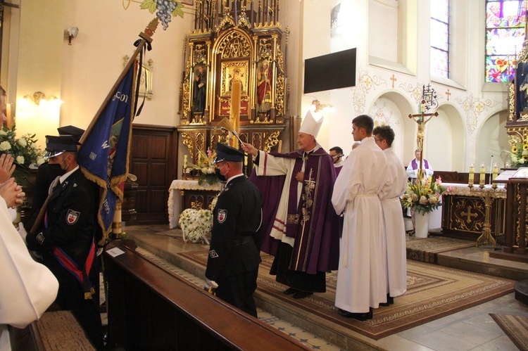 Lubzina. Uroczystości pogrzebowe śp. ks. Jaromira Buczaka