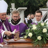 Lubzina. Uroczystości pogrzebowe śp. ks. Jaromira Buczaka