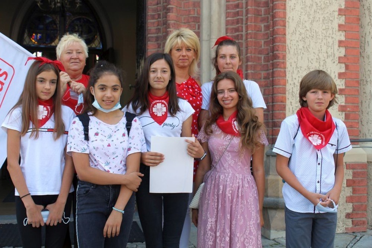 Poświęcenie Domu Samotnej Matki w Pieszycach