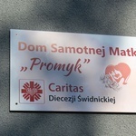 Poświęcenie Domu Samotnej Matki w Pieszycach