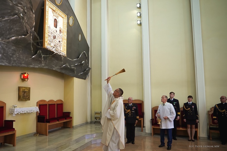 Odsłonięcie insygniów Hetmanki Żołnierza Polskiego