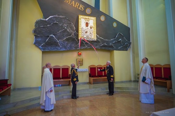 Odsłonięcie insygniów Hetmanki Żołnierza Polskiego