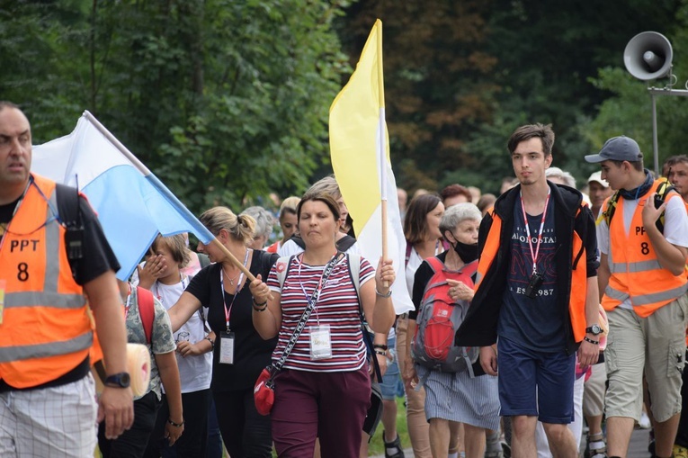 38. PPT - grupa 8, dzień 3