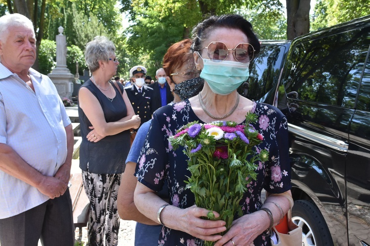 Płock. Pogrzeb ks. prof. Ireneusza Mroczkowskiego (1949-2020)