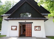 Sanktuarium św. Stanisława Papczyńskiego w Górze Kalwarii znajduje się pod opieką księży marianów.