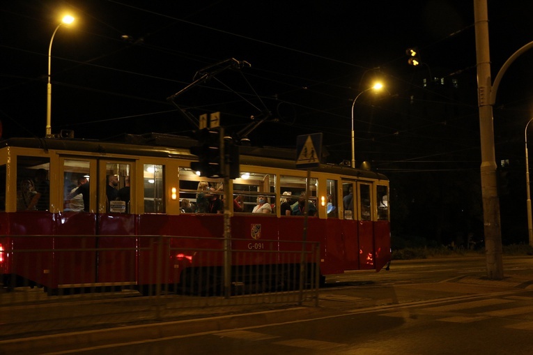 Nocny przejazd zabytkowymi tramwajami