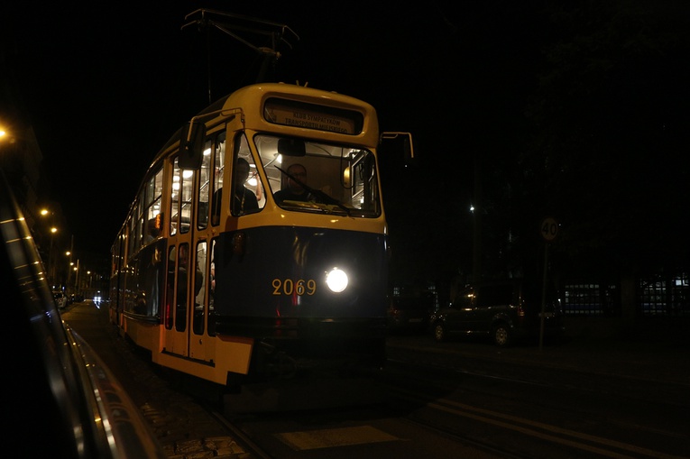 Nocny przejazd zabytkowymi tramwajami