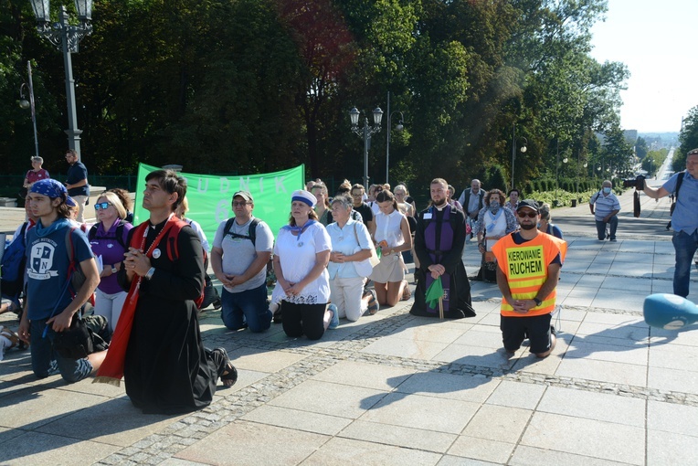 Pielgrzymkowe wejście na Jasną Górę