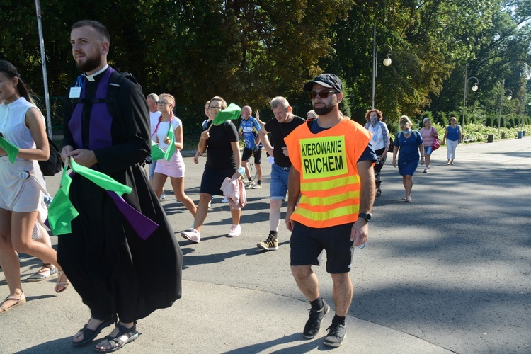 Pielgrzymkowe wejście na Jasną Górę