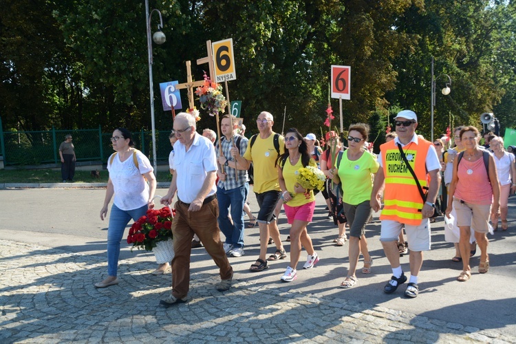 Pielgrzymkowe wejście na Jasną Górę