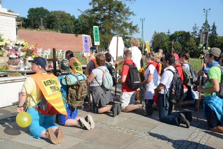 Pielgrzymkowe wejście na Jasną Górę