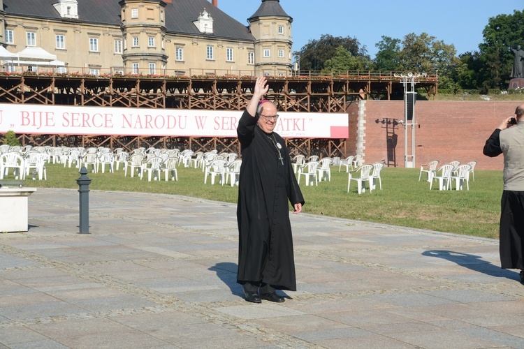 Pielgrzymkowe wejście na Jasną Górę