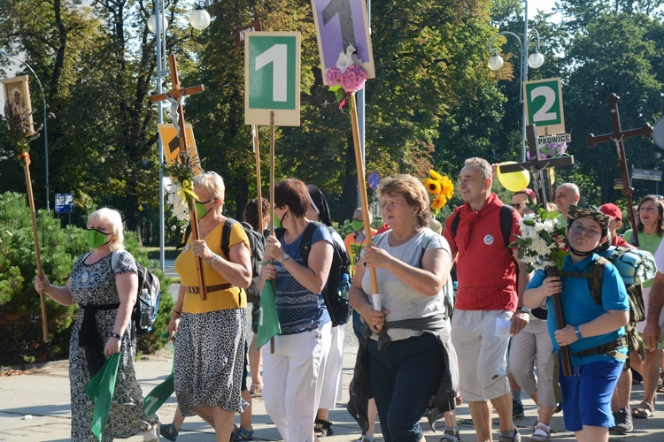 Pielgrzymkowe wejście na Jasną Górę