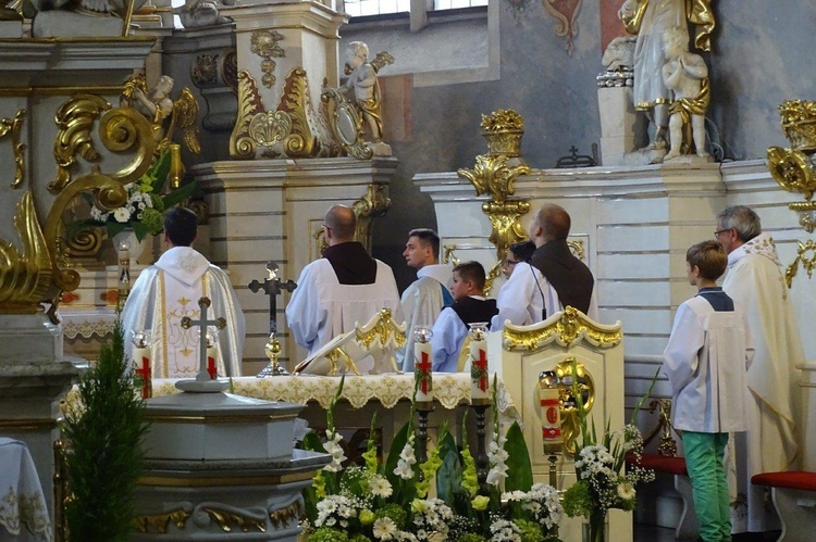 Obłóczyny u wschowskich franciszkanów