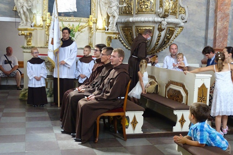 Obłóczyny u wschowskich franciszkanów