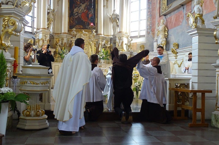 Obłóczyny u wschowskich franciszkanów