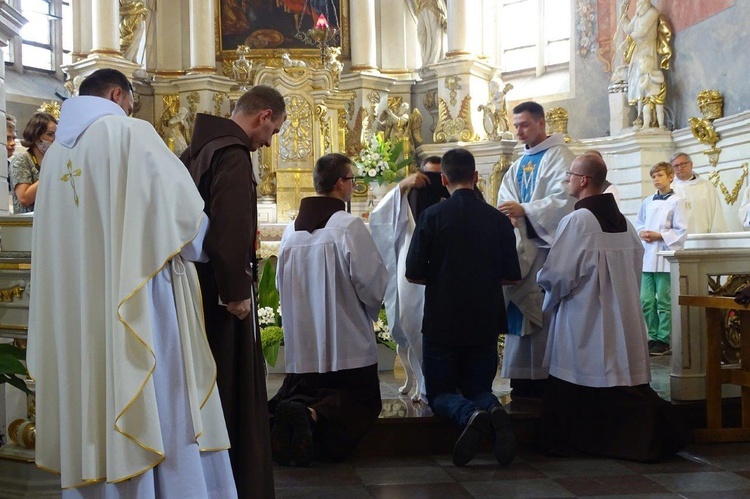 Obłóczyny u wschowskich franciszkanów