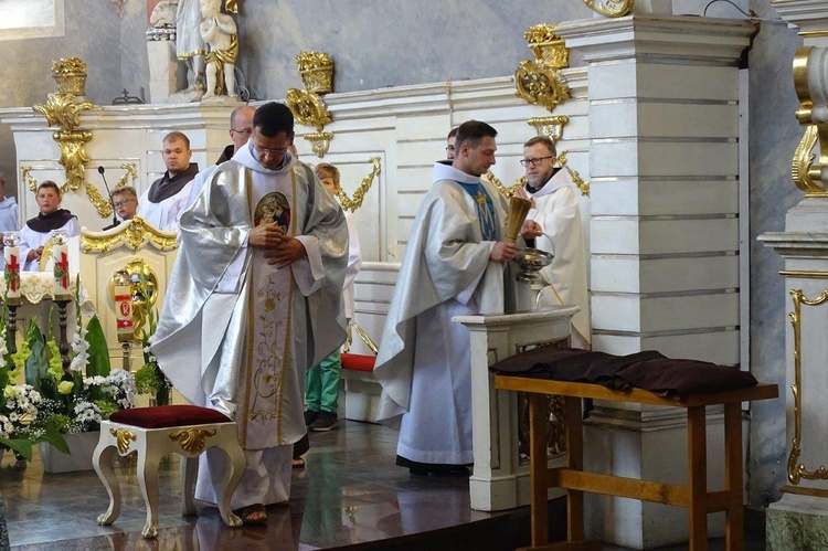 Obłóczyny u wschowskich franciszkanów