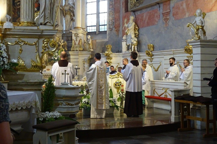 Obłóczyny u wschowskich franciszkanów