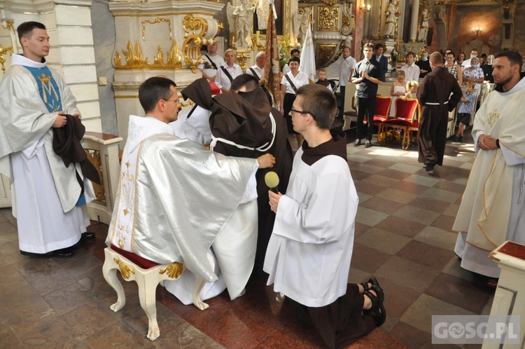 Obłóczyny w klasztorze Braci Mniejszych we Wschowie 