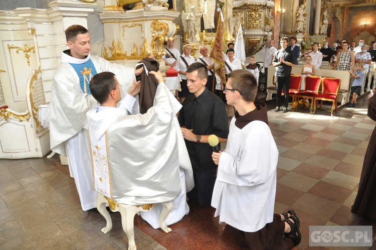 Obłóczyny w klasztorze Braci Mniejszych we Wschowie 