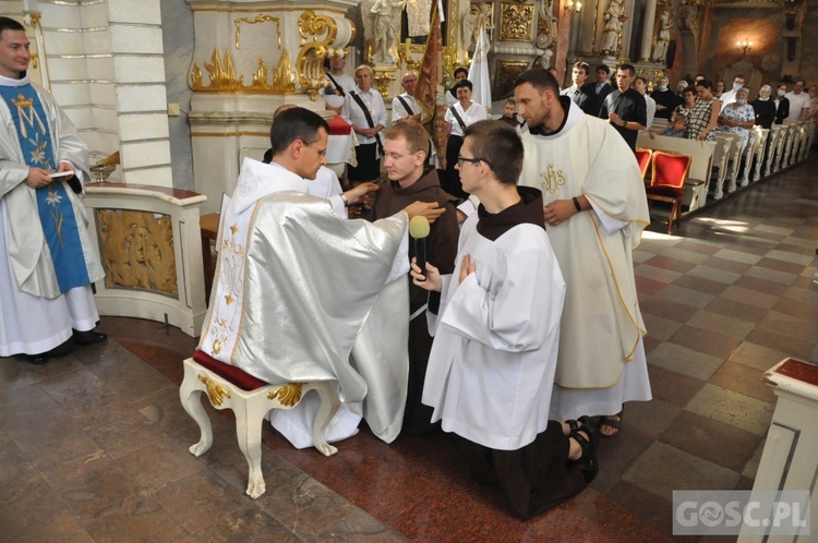 Obłóczyny w klasztorze Braci Mniejszych we Wschowie 