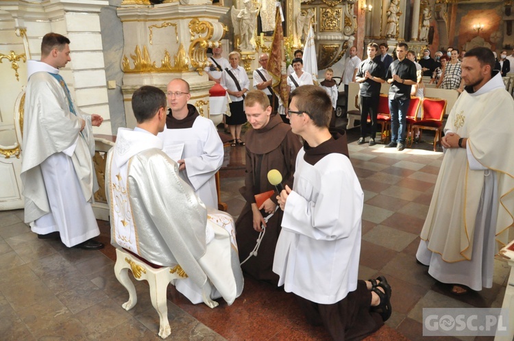 Obłóczyny w klasztorze Braci Mniejszych we Wschowie 