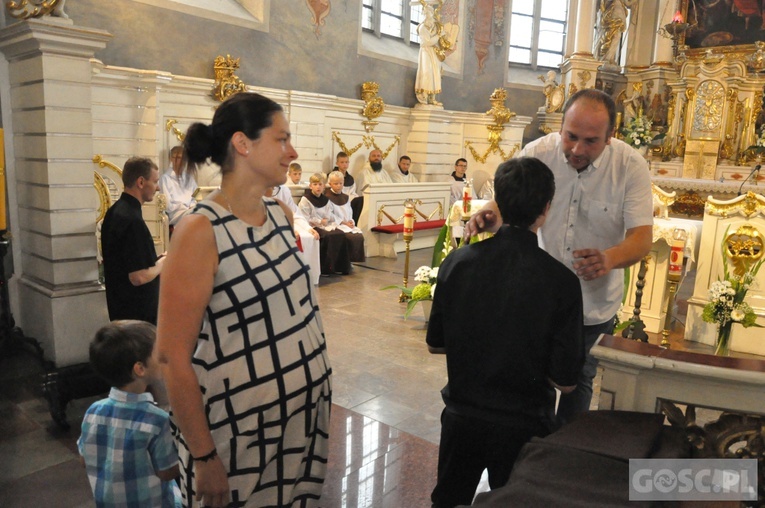 Obłóczyny w klasztorze Braci Mniejszych we Wschowie 