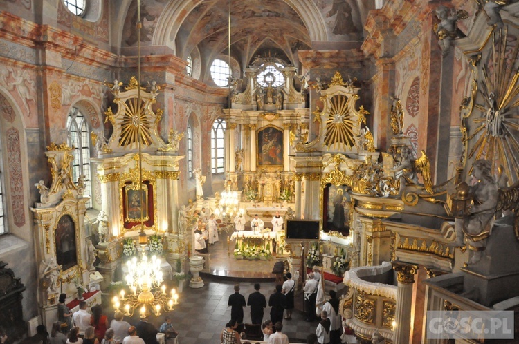 Obłóczyny w klasztorze Braci Mniejszych we Wschowie 