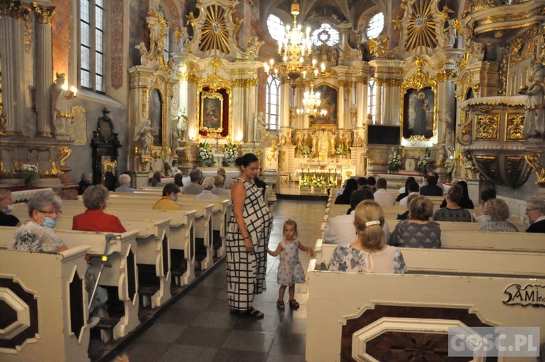 Obłóczyny w klasztorze Braci Mniejszych we Wschowie 