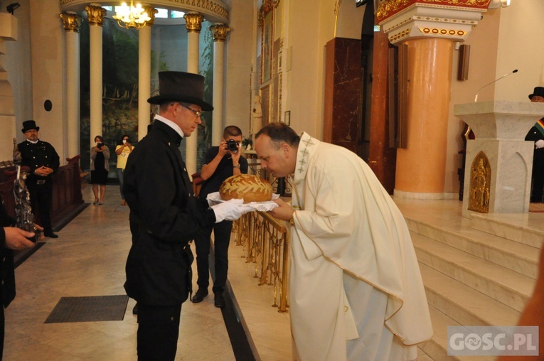 Lubuscy kominiarze mają nowy poświęcony sztandar