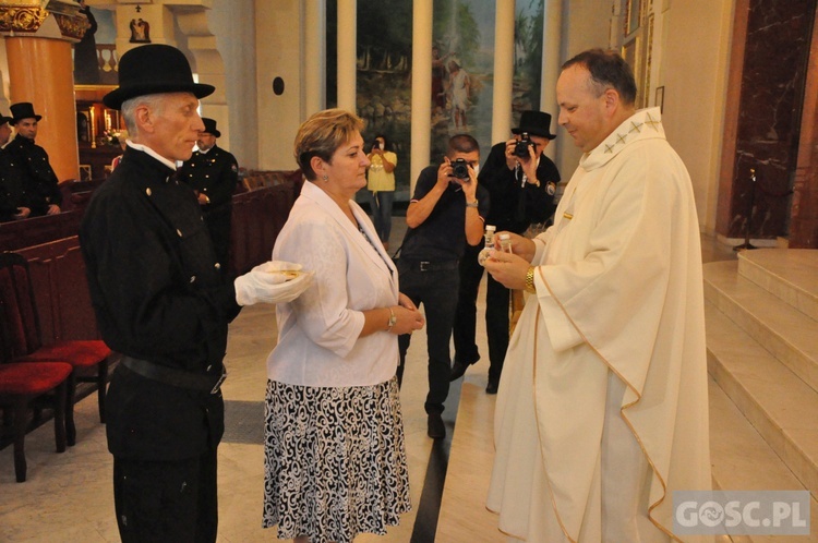 Lubuscy kominiarze mają nowy poświęcony sztandar